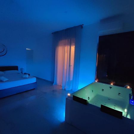 Da Tonino Luxury Apartments Napoli Exterior foto