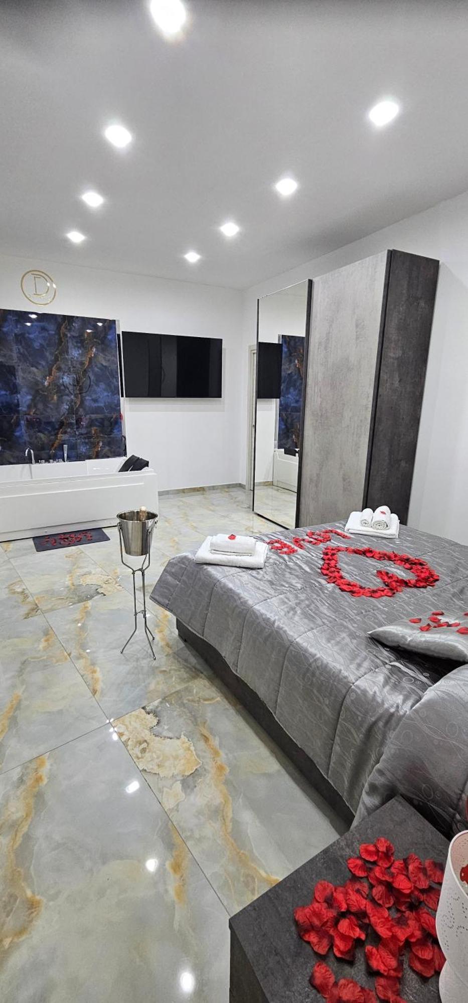 Da Tonino Luxury Apartments Napoli Exterior foto